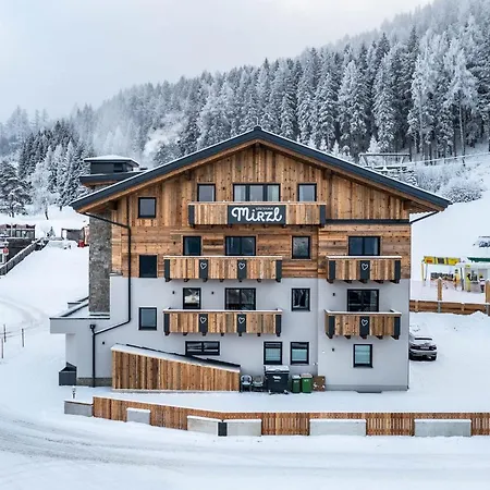 Gaestehaus Mirzl 4*