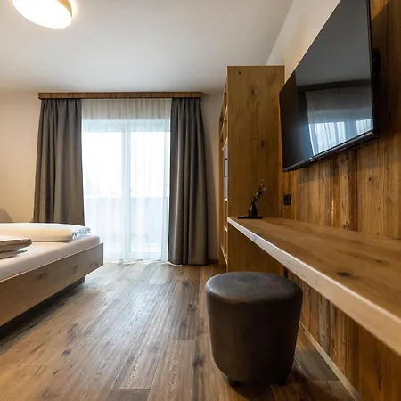 Bed & Breakfast Gaestehaus Mirzl