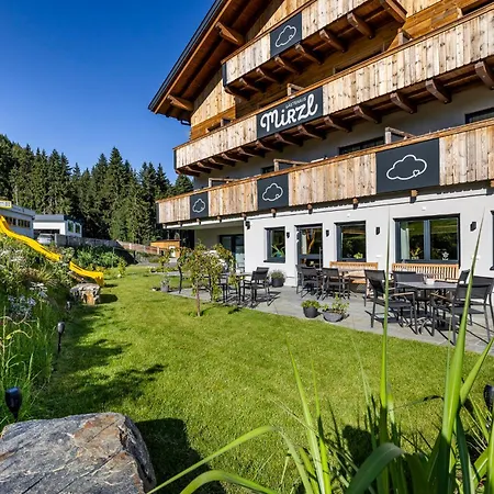 Gaestehaus Mirzl שלאדמינג